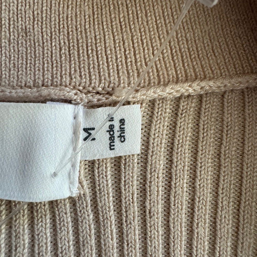 ASTR THE LABEL 
SOLD Two-Tone Brown and Cream Button-Up Dress - Picture 6 of 12
